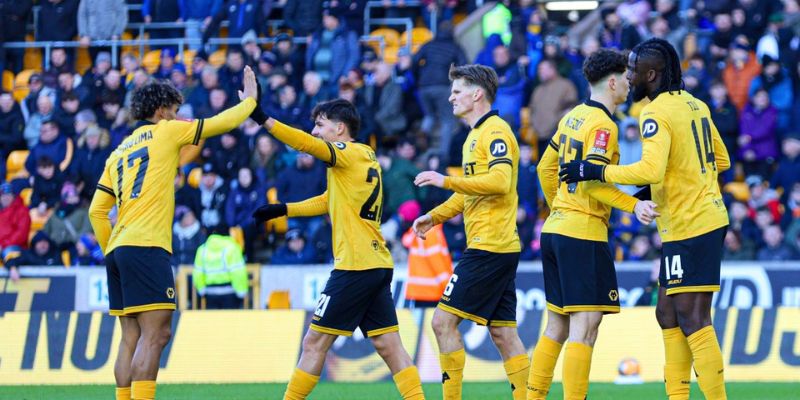 Soi Kèo Grimsby Town vs Wolves Ngày 15/02 Lúc 20h30 3 Phong độ hai đội trong trận Grimsby Town vs Wolves